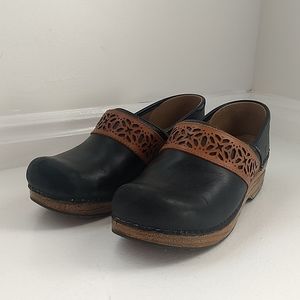 Dansko black and brown leather clogs size 39